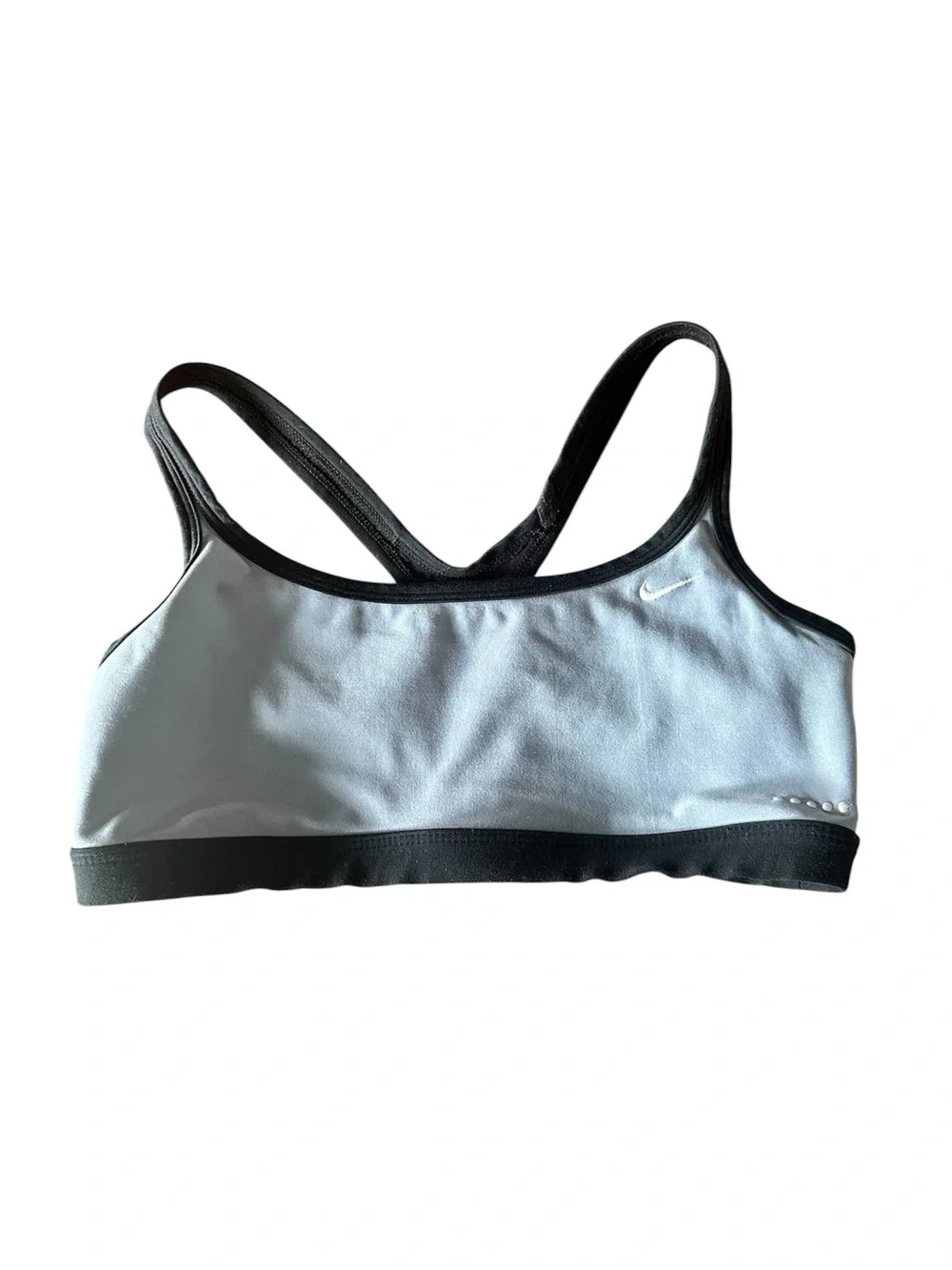 BUNDLE (4) Women’s Nike sport bras Size Small